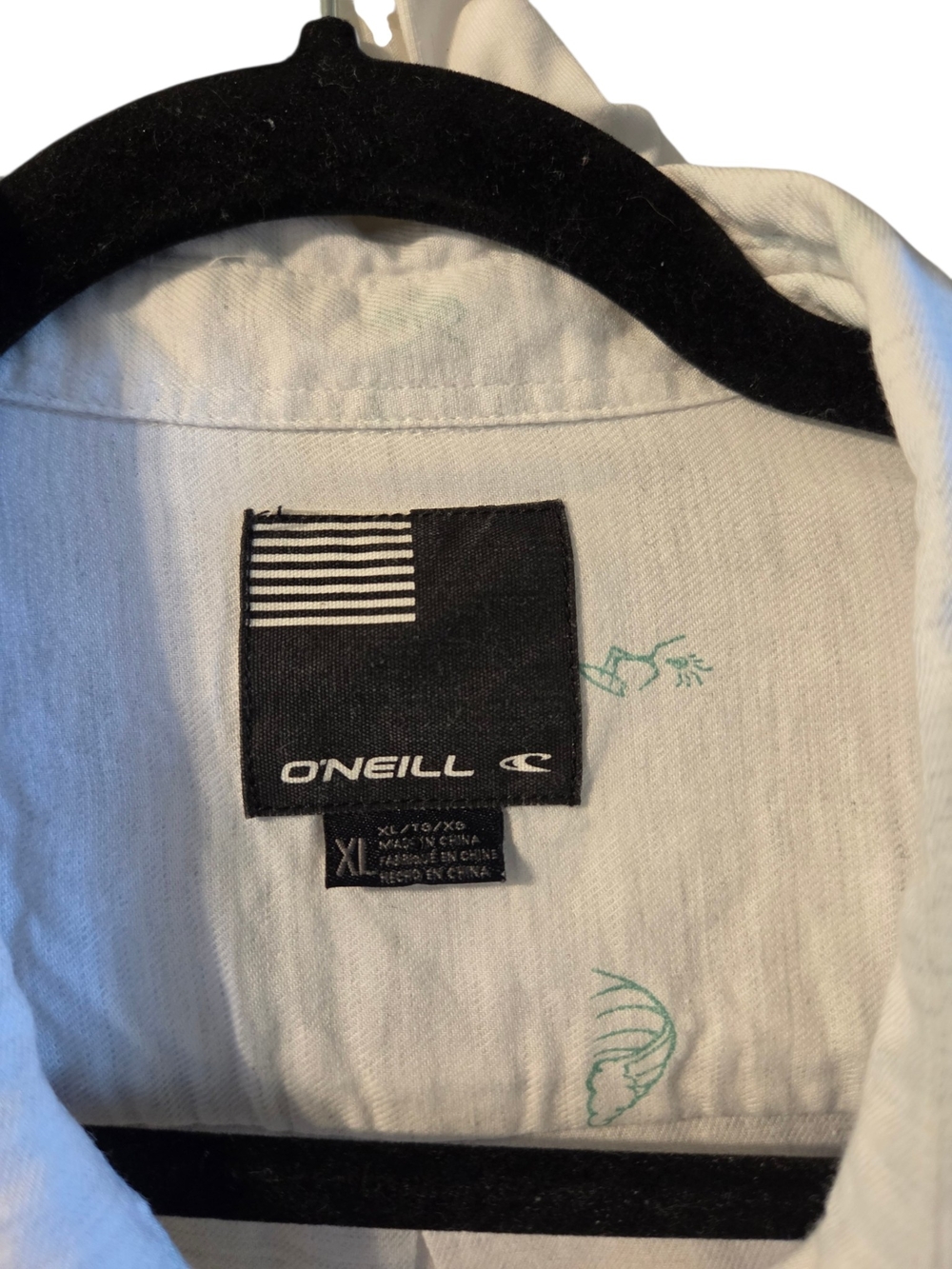 O'Neill 100% Cotton White Short-Sleeve Button-Down with Tiny Blue Motifs - Picture 8 of 8